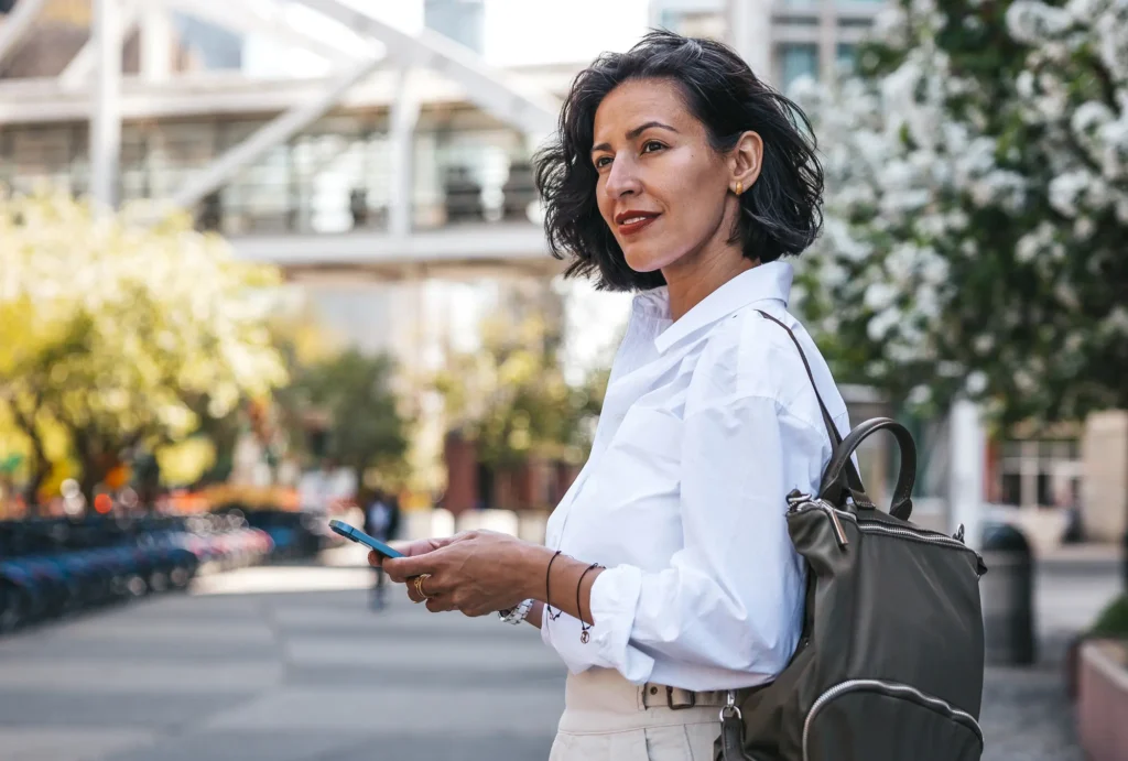 Women thinking about Financial advice for suddenly single women